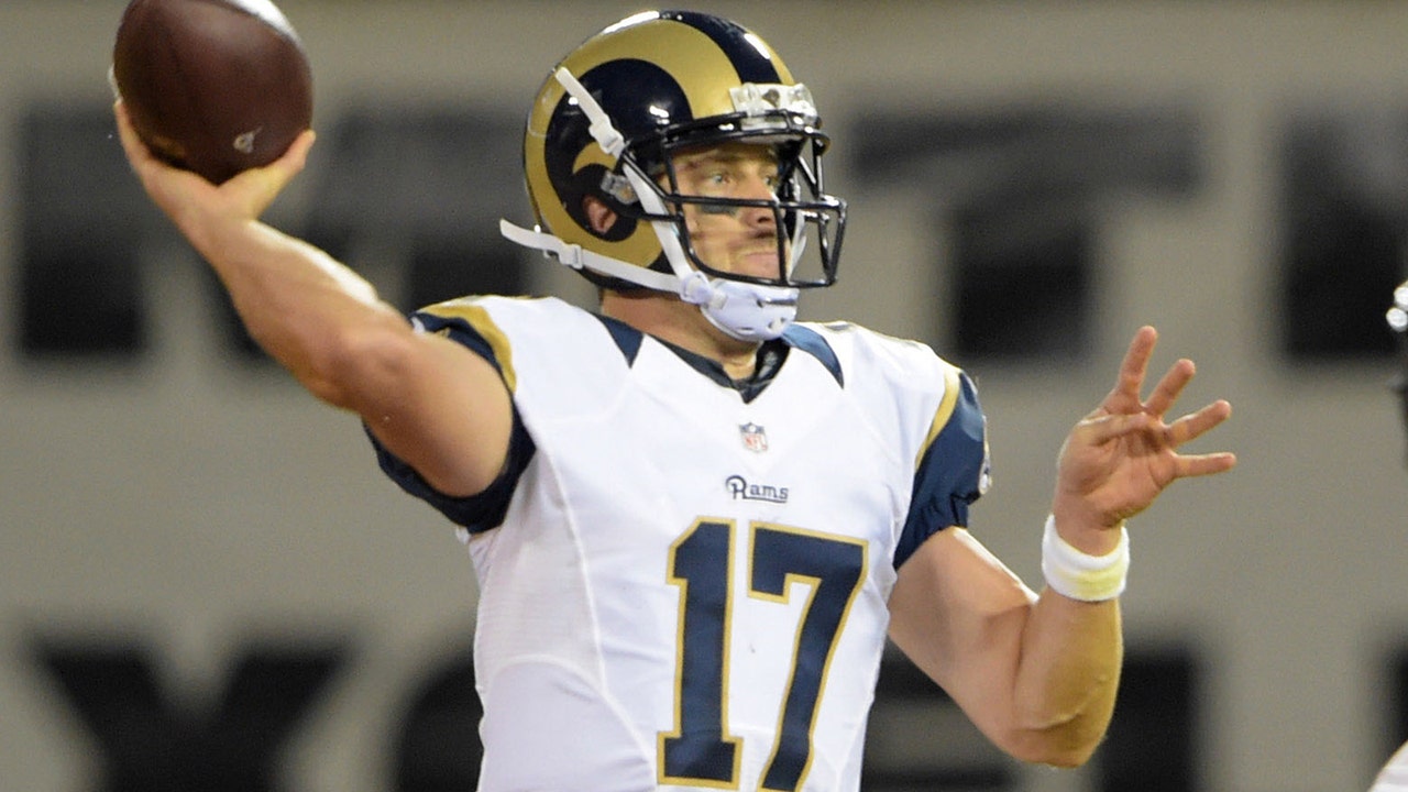 Rams bench QB Foles, tab Keenum to start against Ravens